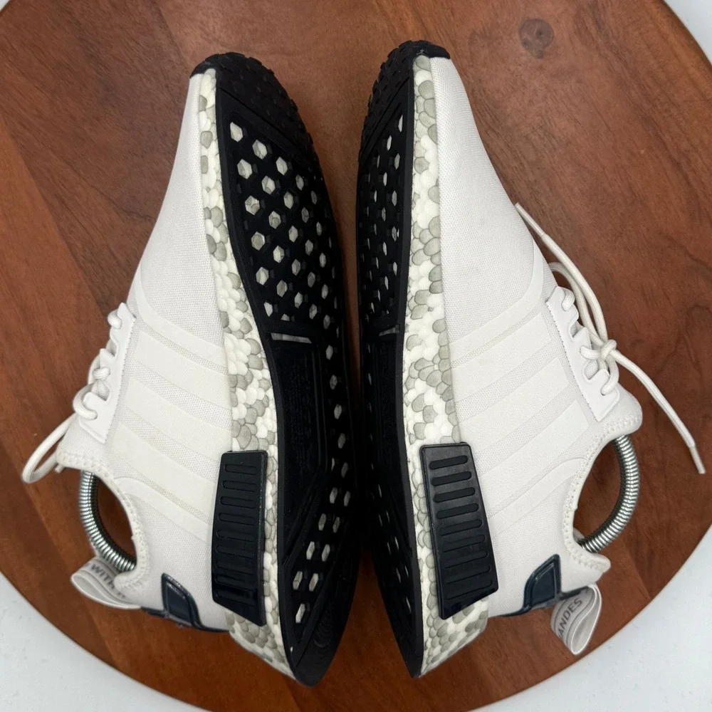 Adidas NMD R1 Mens Size 9 White Black Scale Pattern Boost Sneakers GW9476 - Picture 6 of 12